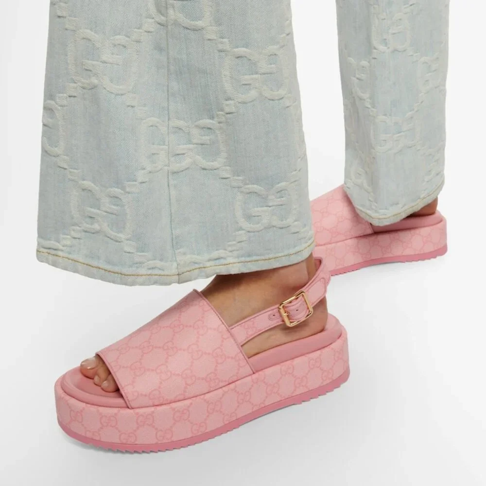 NEW GUCCI Angelina GG Pink Supreme Canvas Slingback Platform Sandals EU 39.5